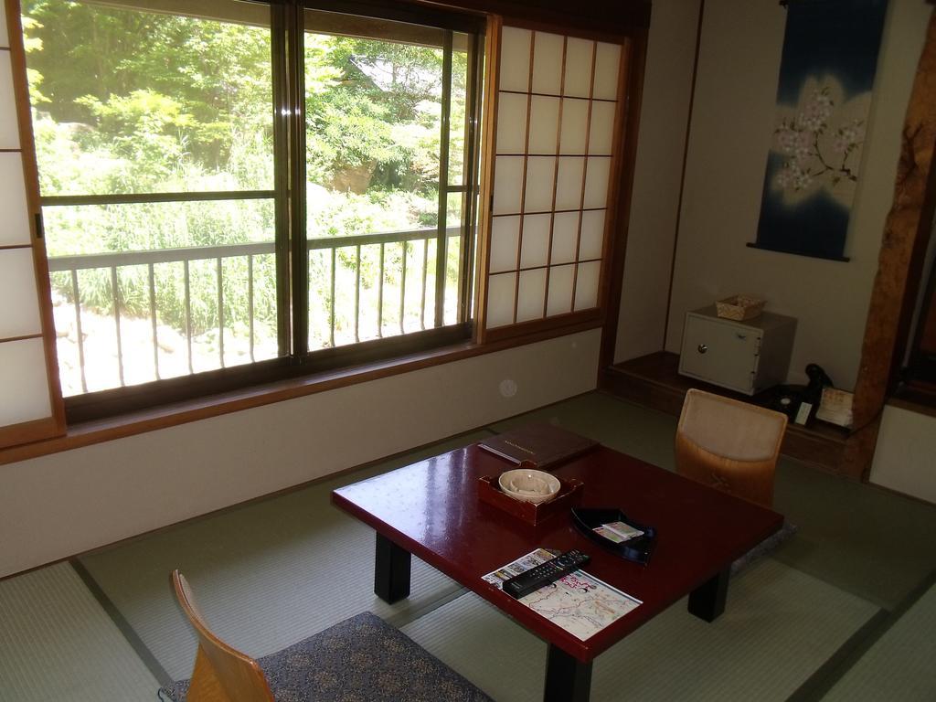 Hotel Takaragawa Onsen Ousenkaku Minakami Exteriér fotografie